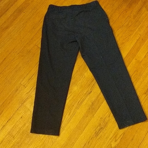 A pair of men's work pants. - Picture 2 of 5